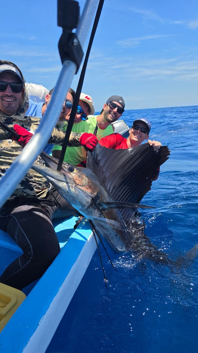 Aventura de pesca en altamar