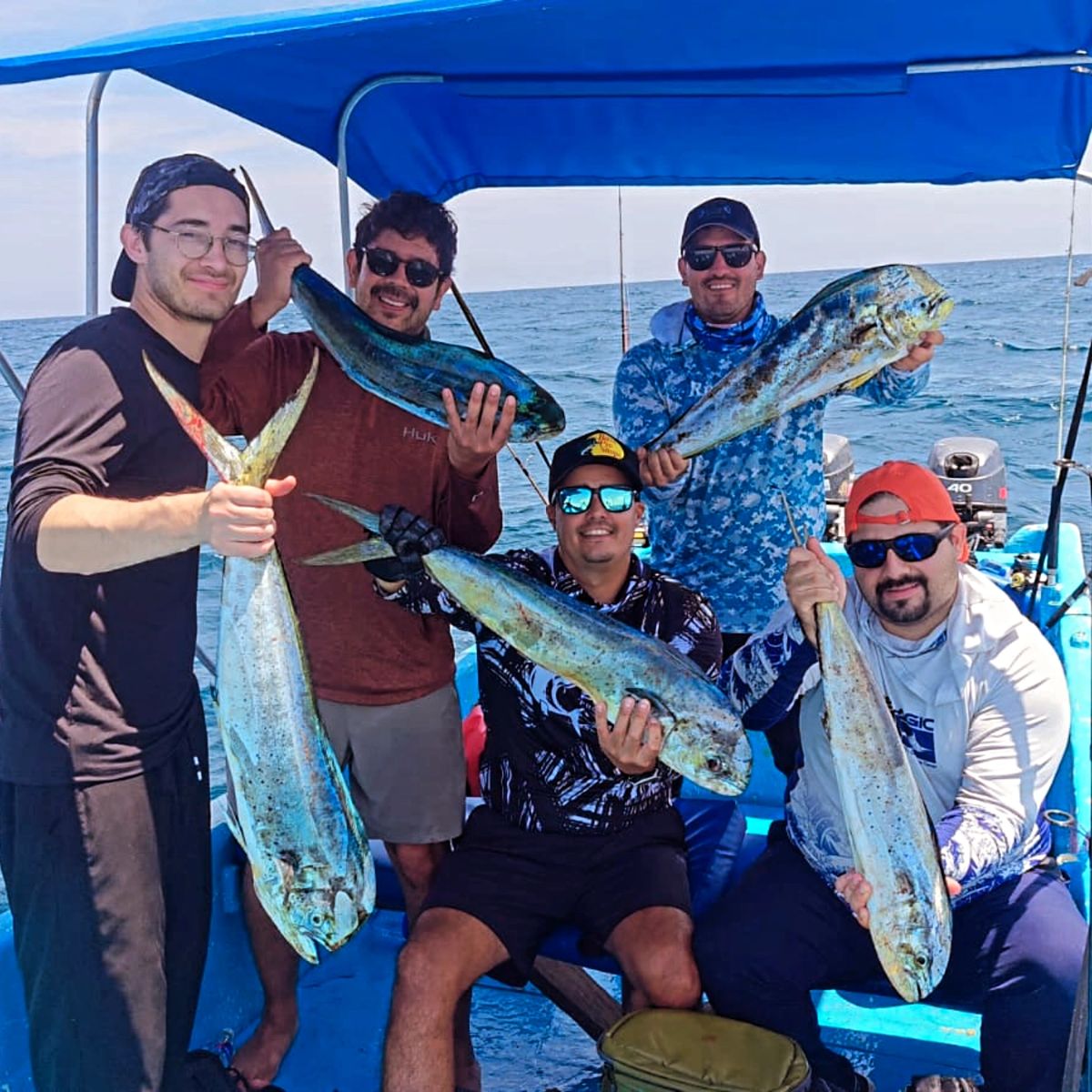 Aventura de pesca en altamar