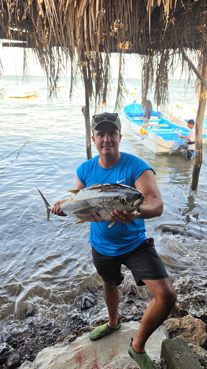Aventura de pesca en altamar