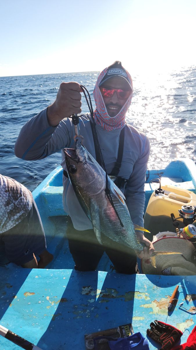 Aventura de pesca en altamar