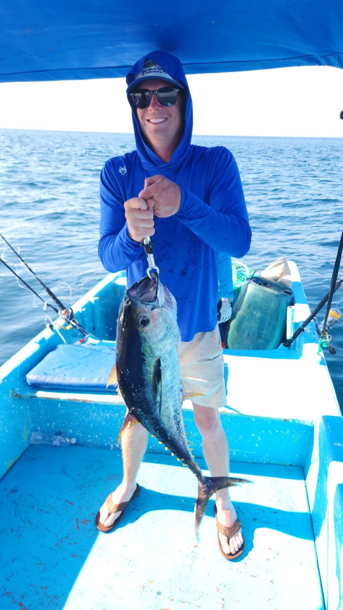 Aventura de pesca en altamar