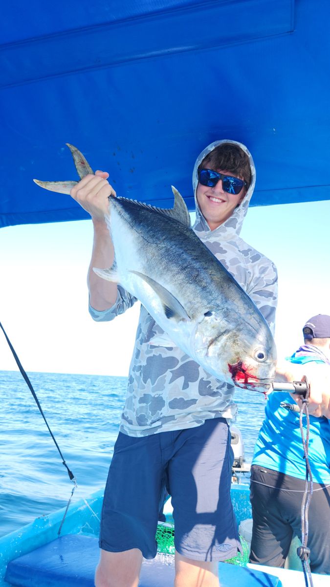 Aventura de pesca en altamar