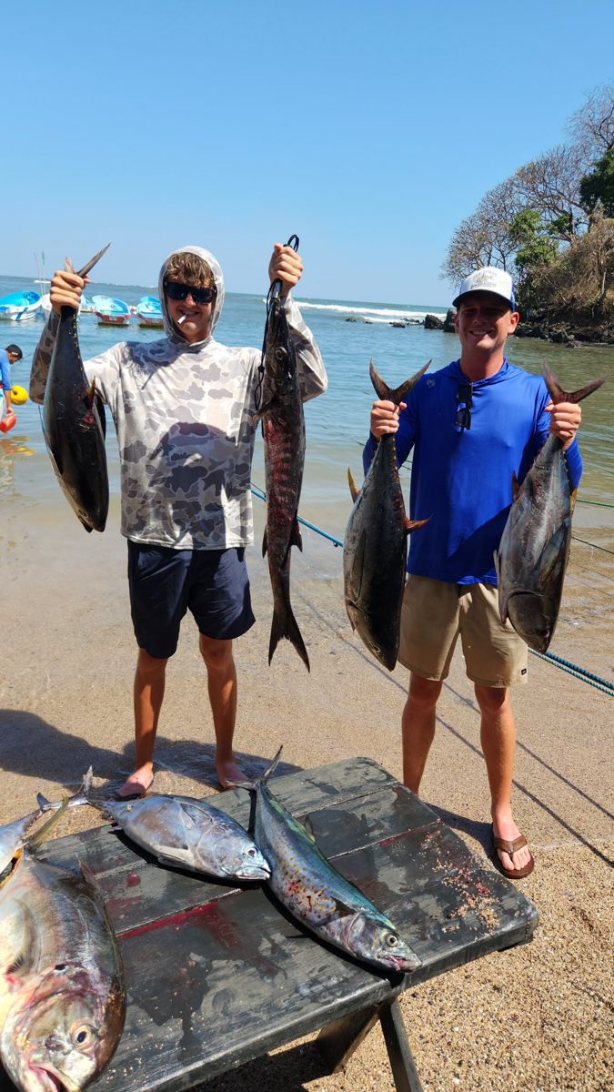 Aventura de pesca en altamar