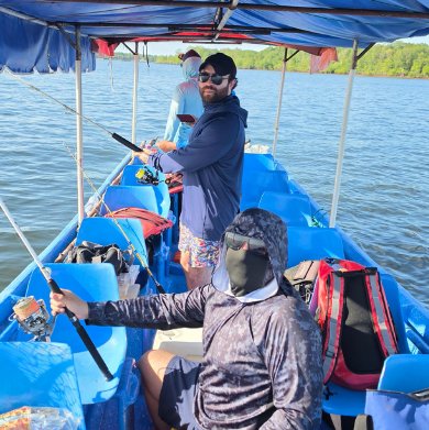 Aventura de pesca en la Bahía de Jiquilisco