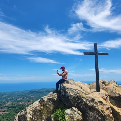 Peñón de Comasagua y El Zonte