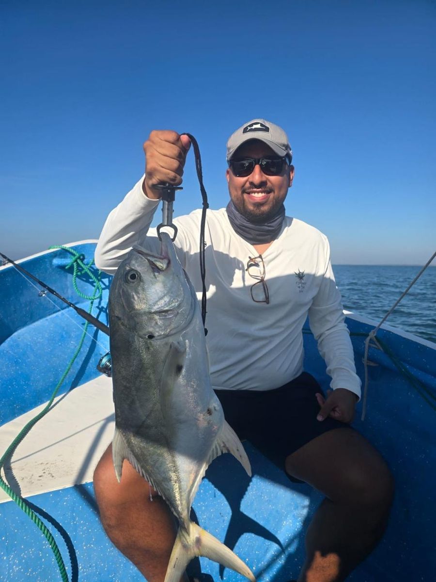 Aventura de pesca en la Bahía de Jiquilisco