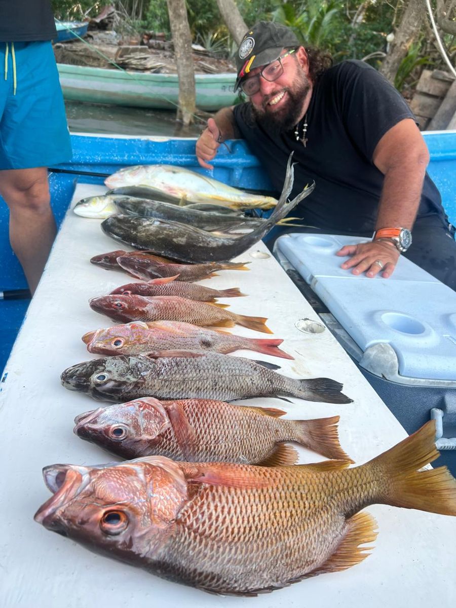 Aventura de pesca en la Bahía de Jiquilisco