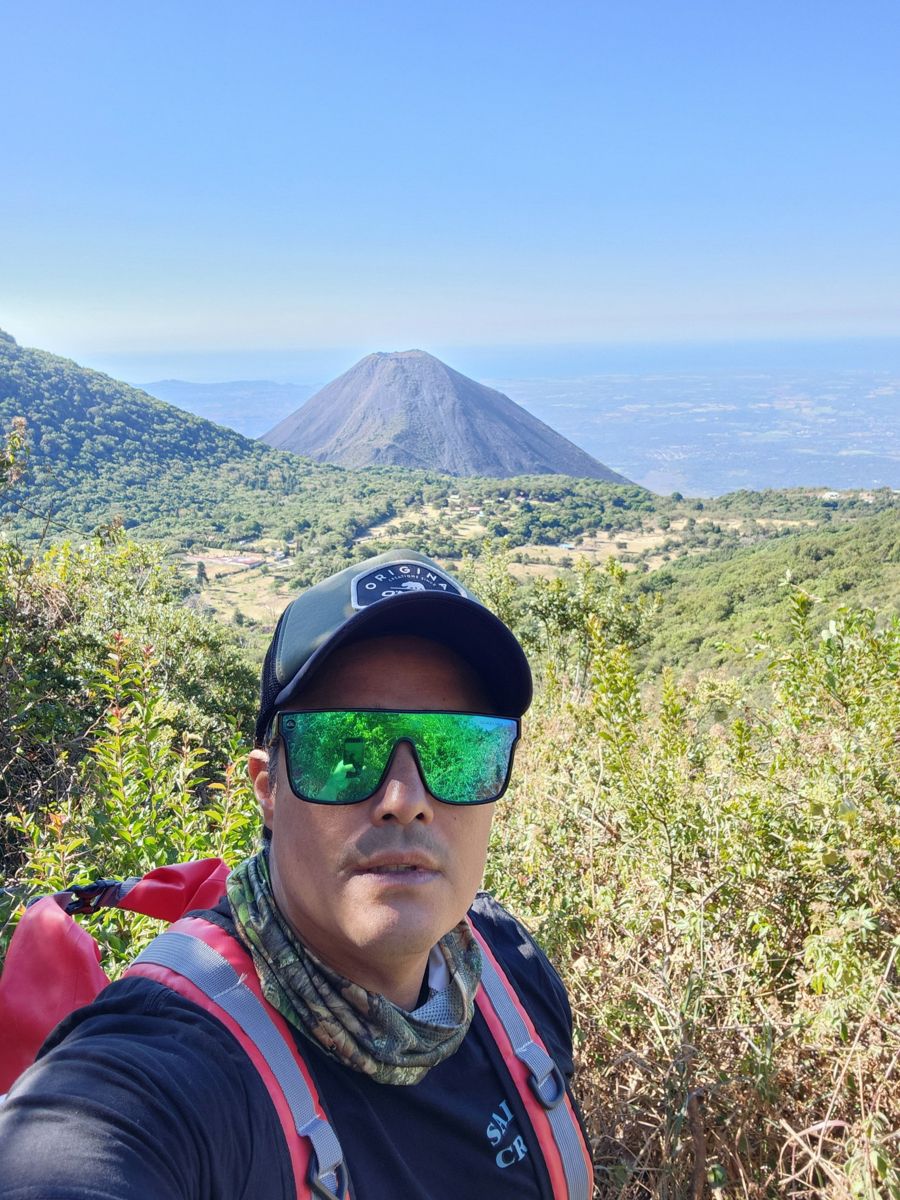 Volcán de Santa Ana y Lago de Coatepeque