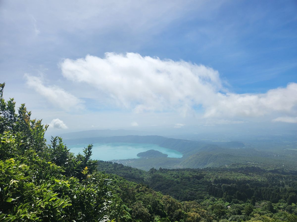 Volcán de Santa Ana y Lago de Coatepeque