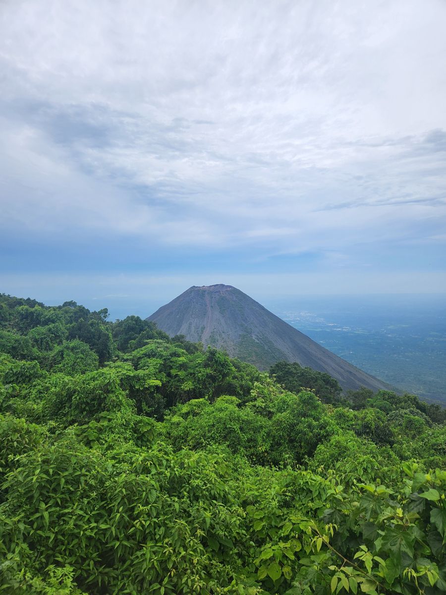 Volcán de Santa Ana y Lago de Coatepeque
