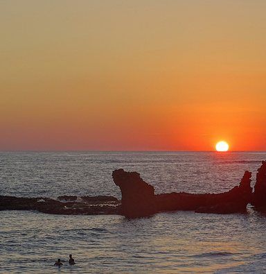 Atardecer sobre el Pacífico en El Tunco
